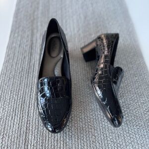 Abella Black Crocodile Patent Leather Block Heel Loafers Size 8